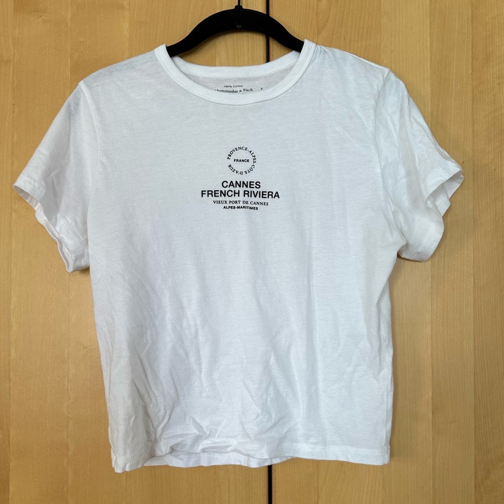 Abercrombie & Fitch essential body-skimming graphic tee